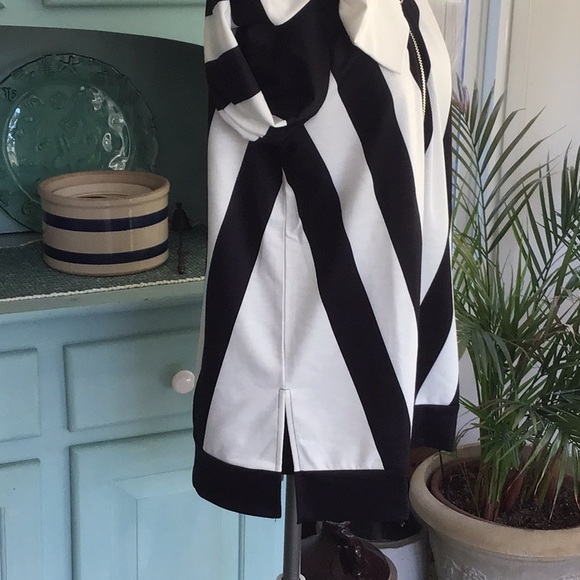 Melelly Top - Picture 5 of 9